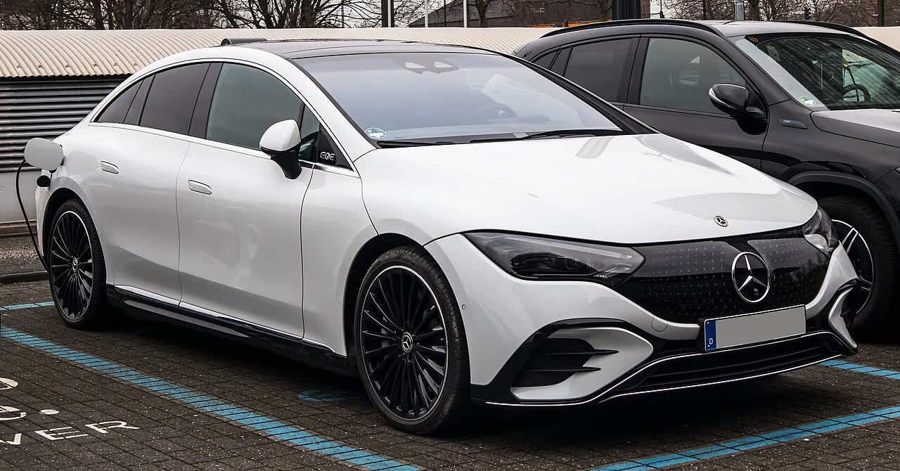 Mercedes-Benz EQE 350+ (2025)