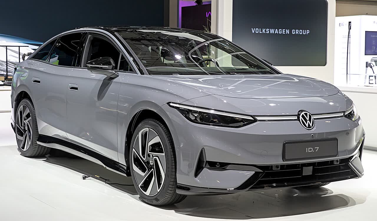 Volkswagen ID.7 GTX (2025)